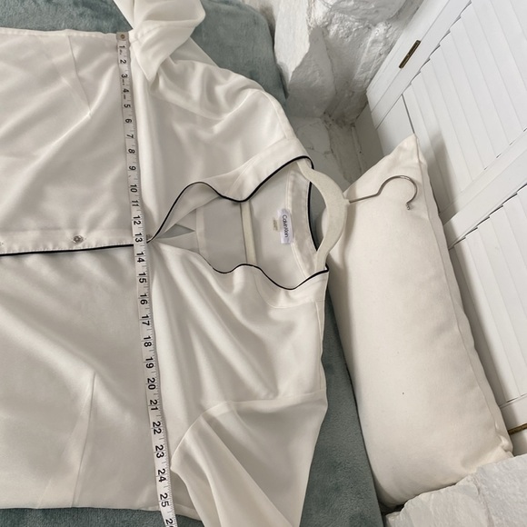 Calvin Klein white long sleeve button front black trimmed w/ silver button shirt - Picture 10 of 11